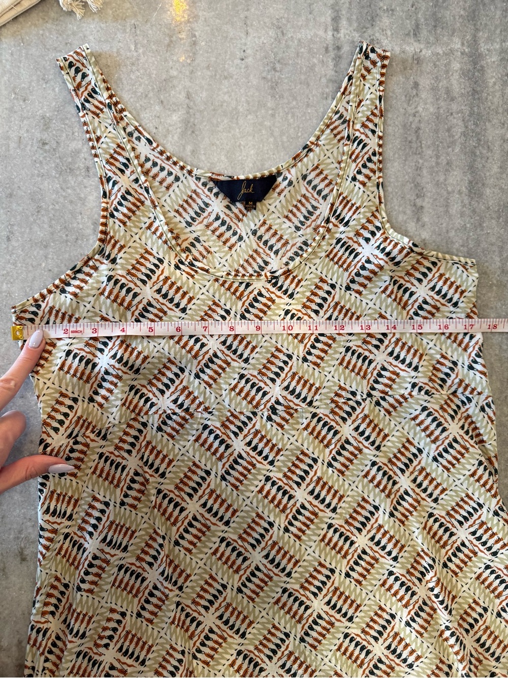 JACK by BB Dakota Sleeveless Flowy Top with cute print - Picture 7 of 9